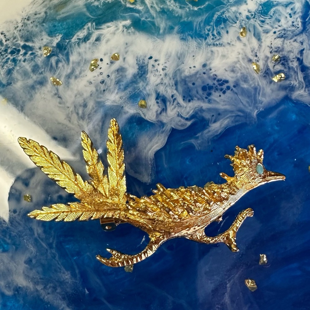 Vintage Gold Tone Roadrunner Brooch